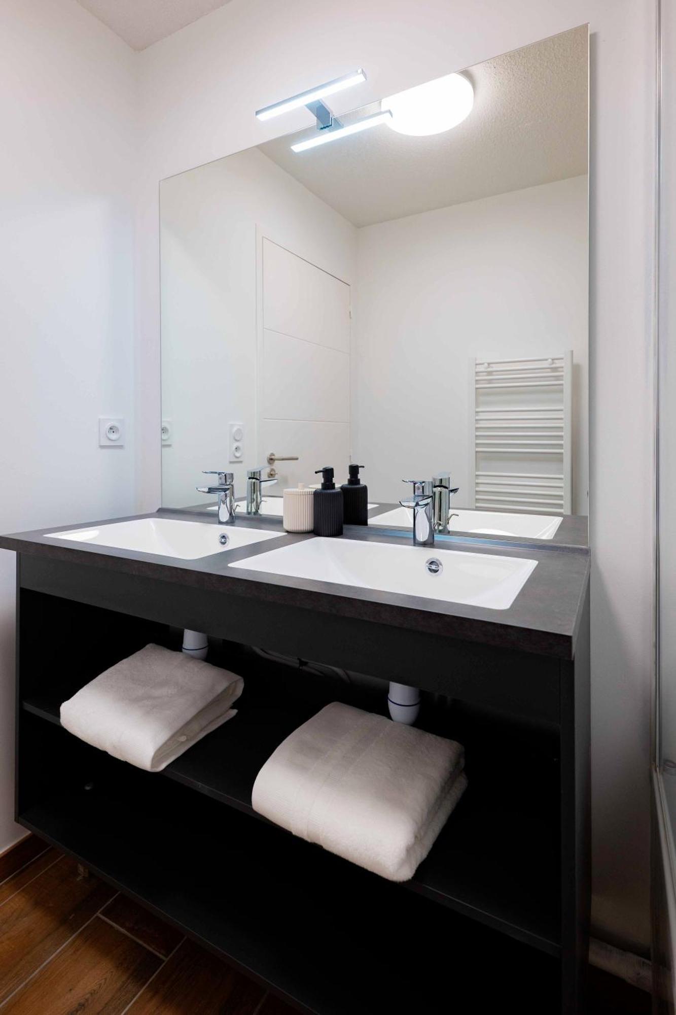 Residence Arya - Living Stone Vars  Ngoại thất bức ảnh
